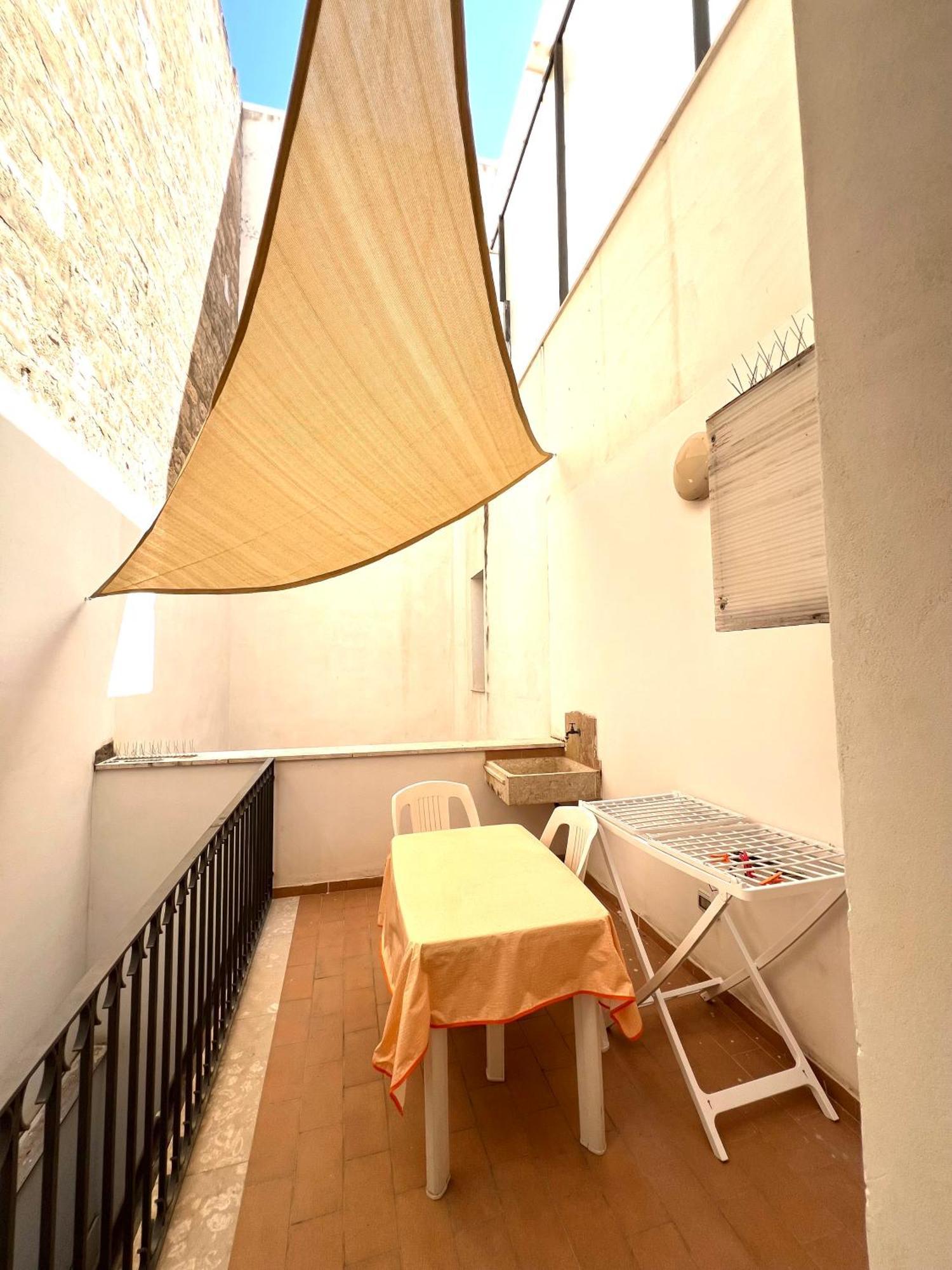 דירות טרפאני Cortile Bassi 185 מראה חיצוני תמונה