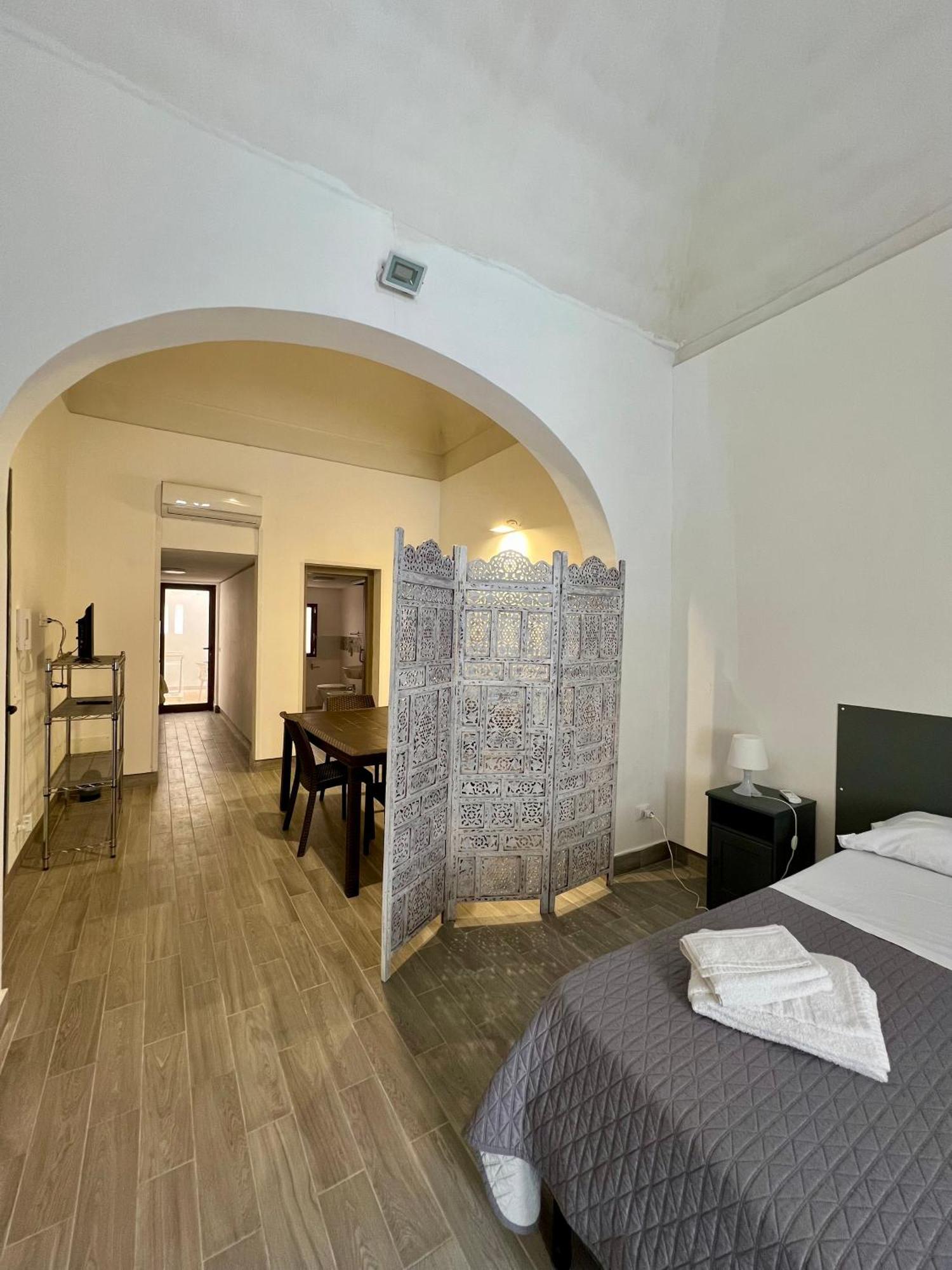 דירות טרפאני Cortile Bassi 185 מראה חיצוני תמונה