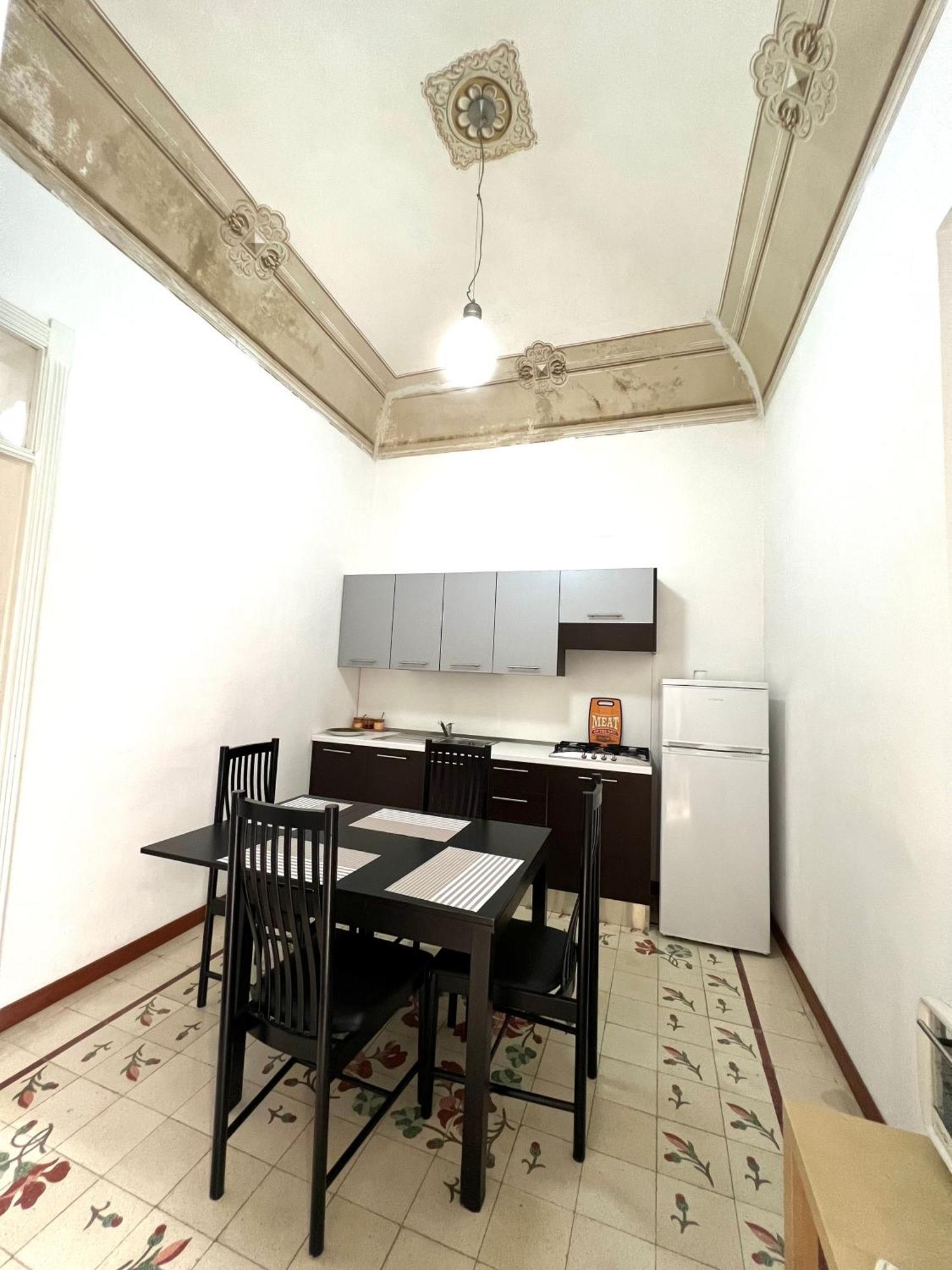 דירות טרפאני Cortile Bassi 185 מראה חיצוני תמונה