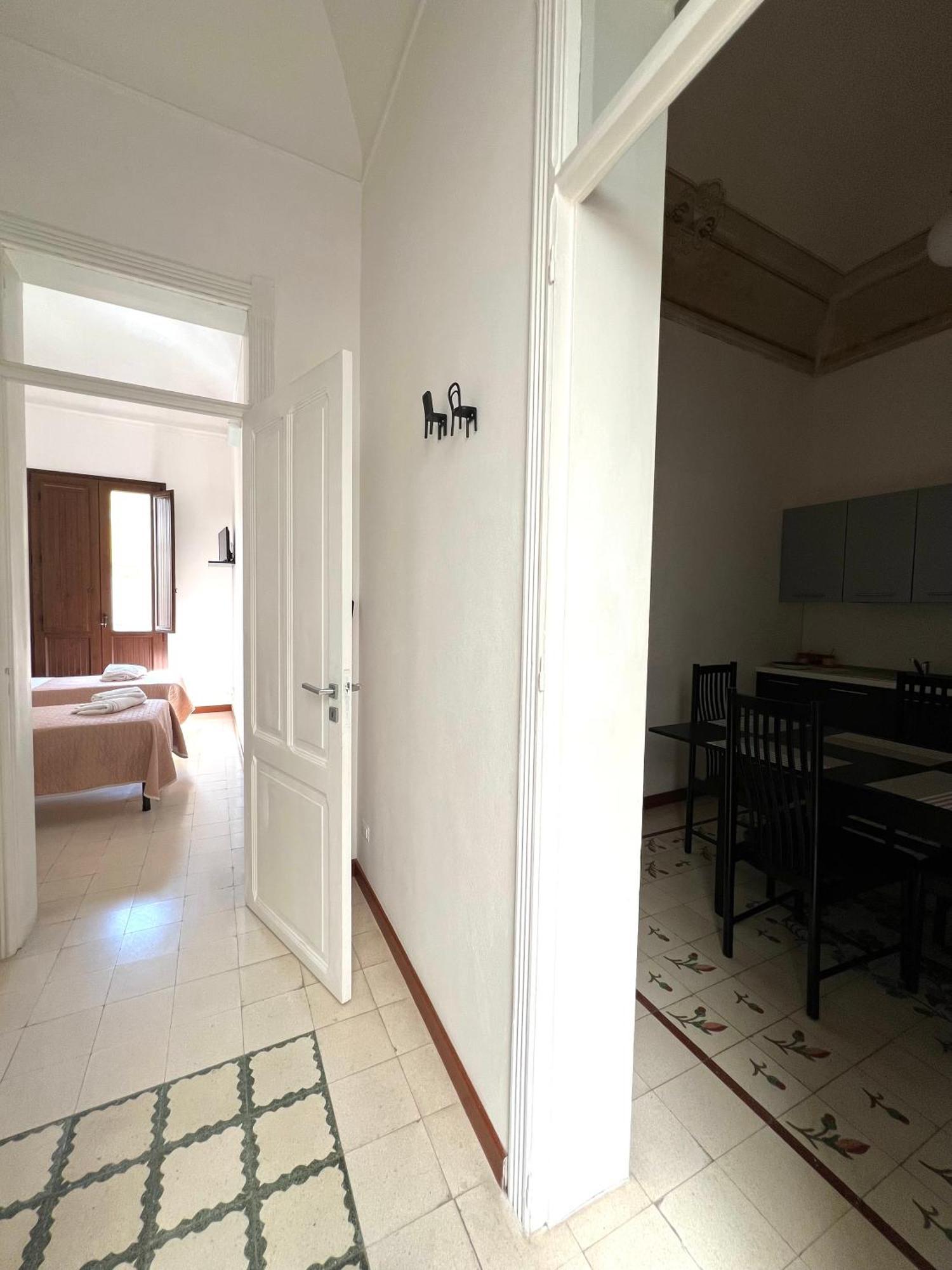 דירות טרפאני Cortile Bassi 185 מראה חיצוני תמונה